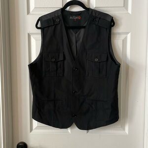 G by guess black vest, size xxl, 100% cotton, amazing layering piece